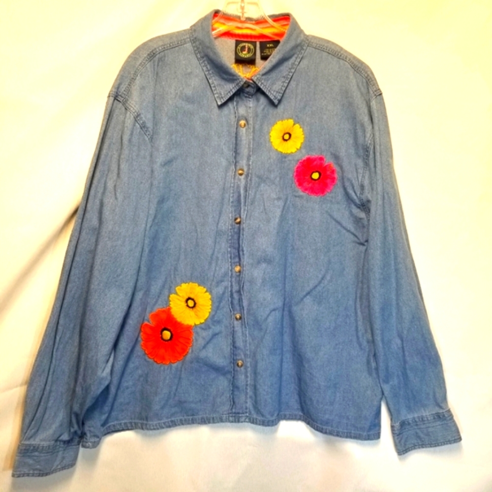 Lighthouse Apparel Womans Size 2XL Denim Shirt Blouse Cover Shirt Button Down